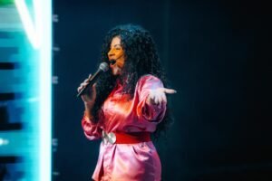 Humor, historia y ficción dan vida al “Multiverso de La González”