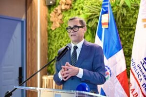 Tasa de desempleo se redujo en la República Dominicana a un 4.9% en el 2025 según la Organización Internacional del Trabajo (OIT)