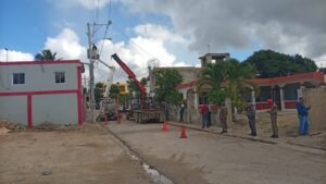 EDEESTE desmantela fraude eléctrico y retira transformador a procesadora de carnes en Higüey