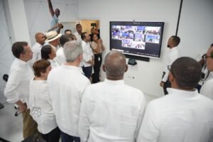 Presidente Abinader continúa expansión de la UASD