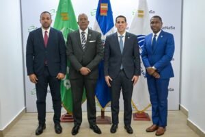 Contraloría y SeNaSa ponen en marcha Unidad de Auditoría Interna