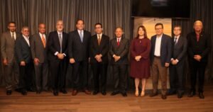 UNE asume nueva directiva con agenda económica propositiva y llamado a reformas estructurales ante menor proyección de crecimiento del país 