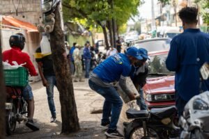 Alcaldía del DN realiza recuperación de espacio público y limpieza en Los Praditos