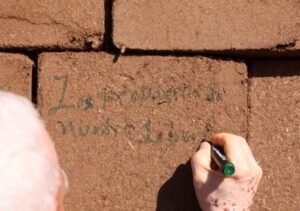 Living The Noom presentará este fin de semana “El Muro del Legado”, una experiencia artística participativa en Plaza de España