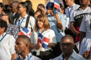 Presidente Abinader encabeza solemne acto con motivo del Día de la Bandera Nacional