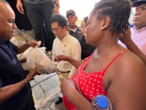 Cámara de Comercio de Fujian entrega ayuda en Montellano tras lluvias