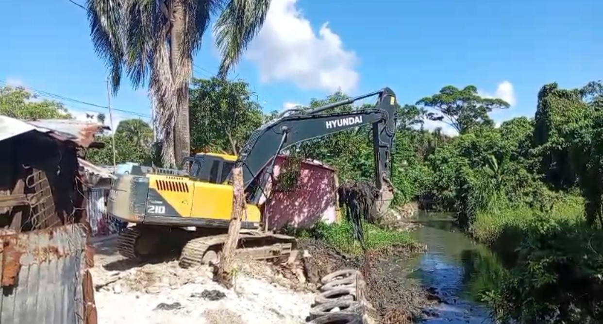 Alcaldía ASDN interviene cañada Timbeque y río Yaguasa en Los Guaricanos