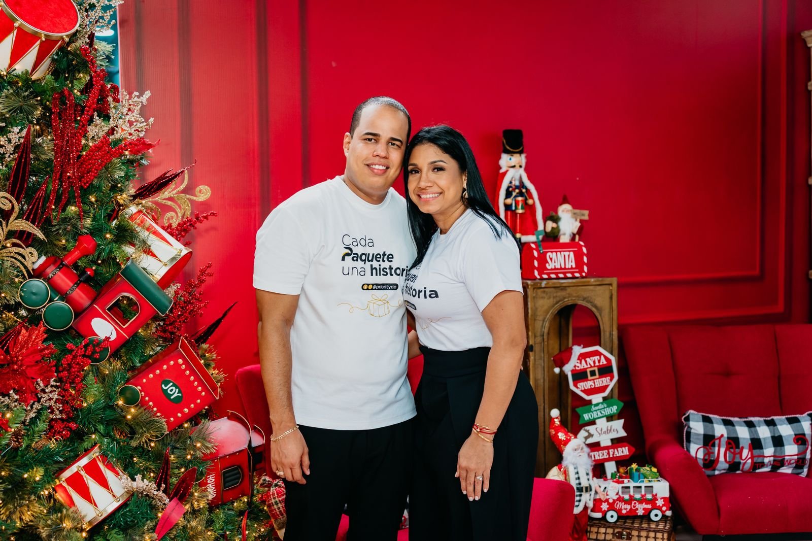 Priority Courier celebra su fiesta de Navidad con reconocimientos, música y emotivo  homenaje