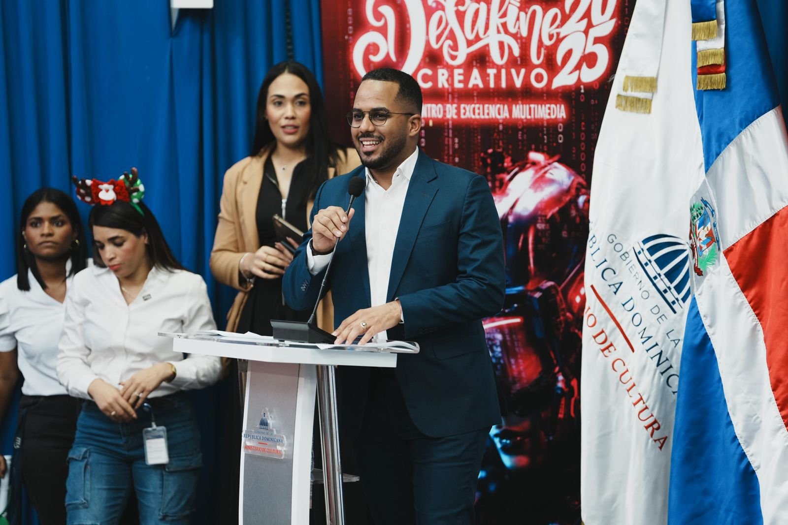 Estudiantes del ITLA ganan 300 mil pesos, equipos tecnológicos y certificaciones en el cierre del “Desafine Creativo 2025”