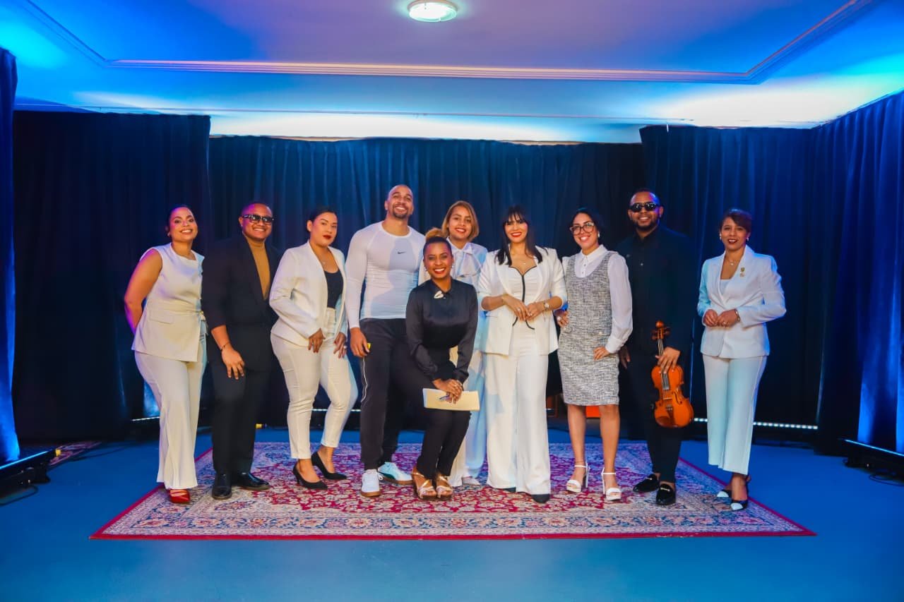 “De cero a Todo con Alegría” reunió a diez expertos en una conferencia transformadora