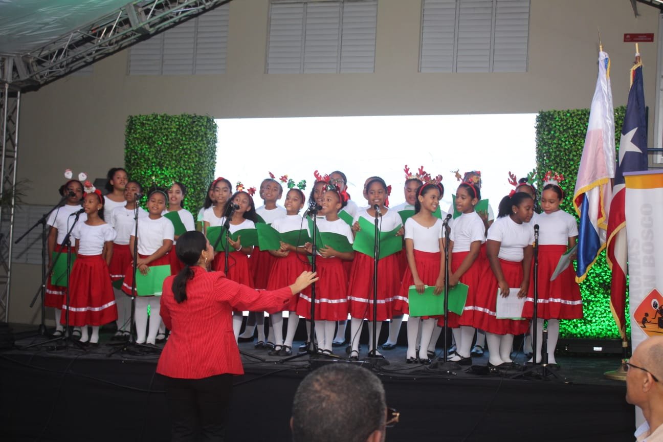 40 años transformando vidas: Muchachos y Muchachas con Don Bosco cerró su aniversario con gran Concierto Navideño