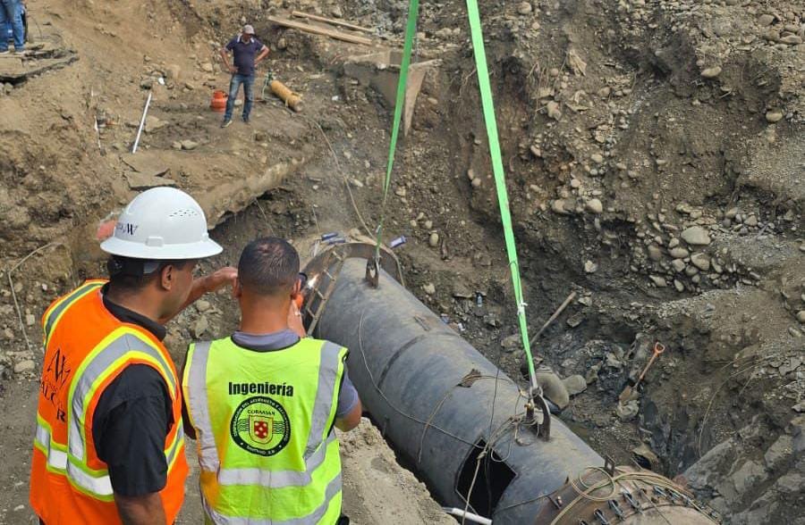 Coraasan, Inapa, Estrella y AlcarAW logran en tiempo récord solución de avería en tubería acueducto Cibao Central