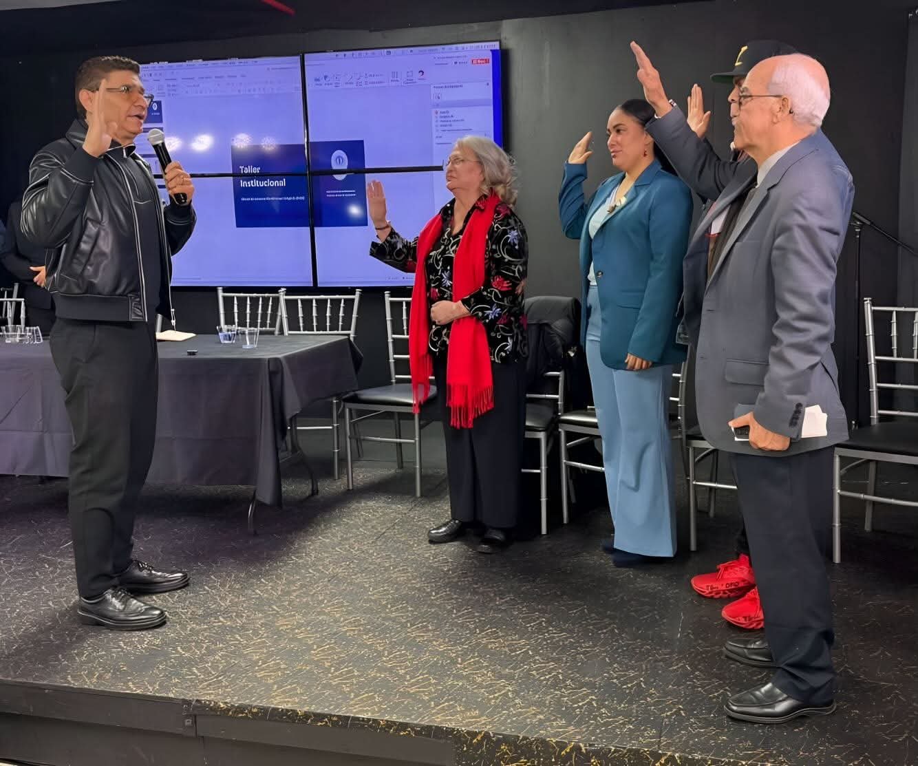 Presidente del Círculo de Locutores encabeza Asamblea y juramentación en Nueva York