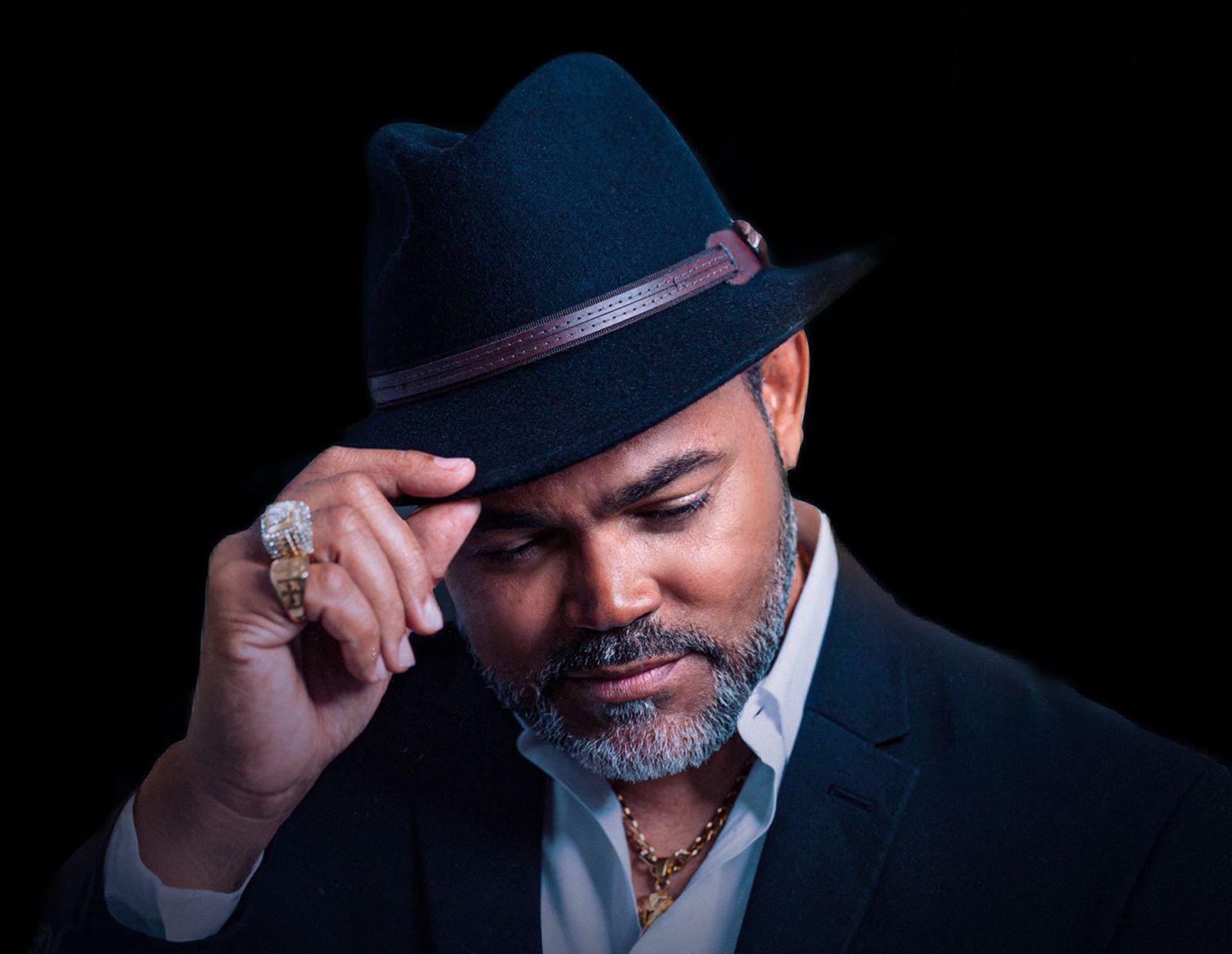 El salsero Félix Manuel arranca el año entre los más sonados del país