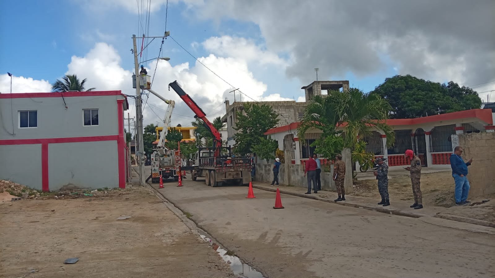 EDEESTE desmantela fraude eléctrico y retira transformador a procesadora de carnes en Higüey