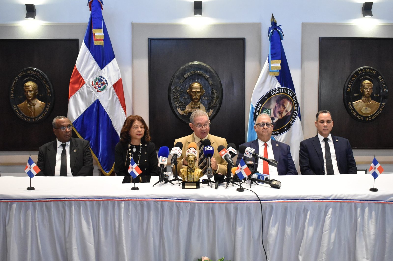 Alertan sobre planes para revertir sentencia 168-13 y llama a defender la soberanía