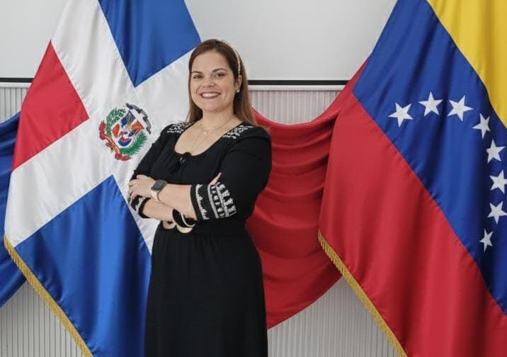 Carla Fonseca Breamadrid lanza su página web oficial para fortalecer la gestión de calidad farmacéutica y promover su nuevo libro