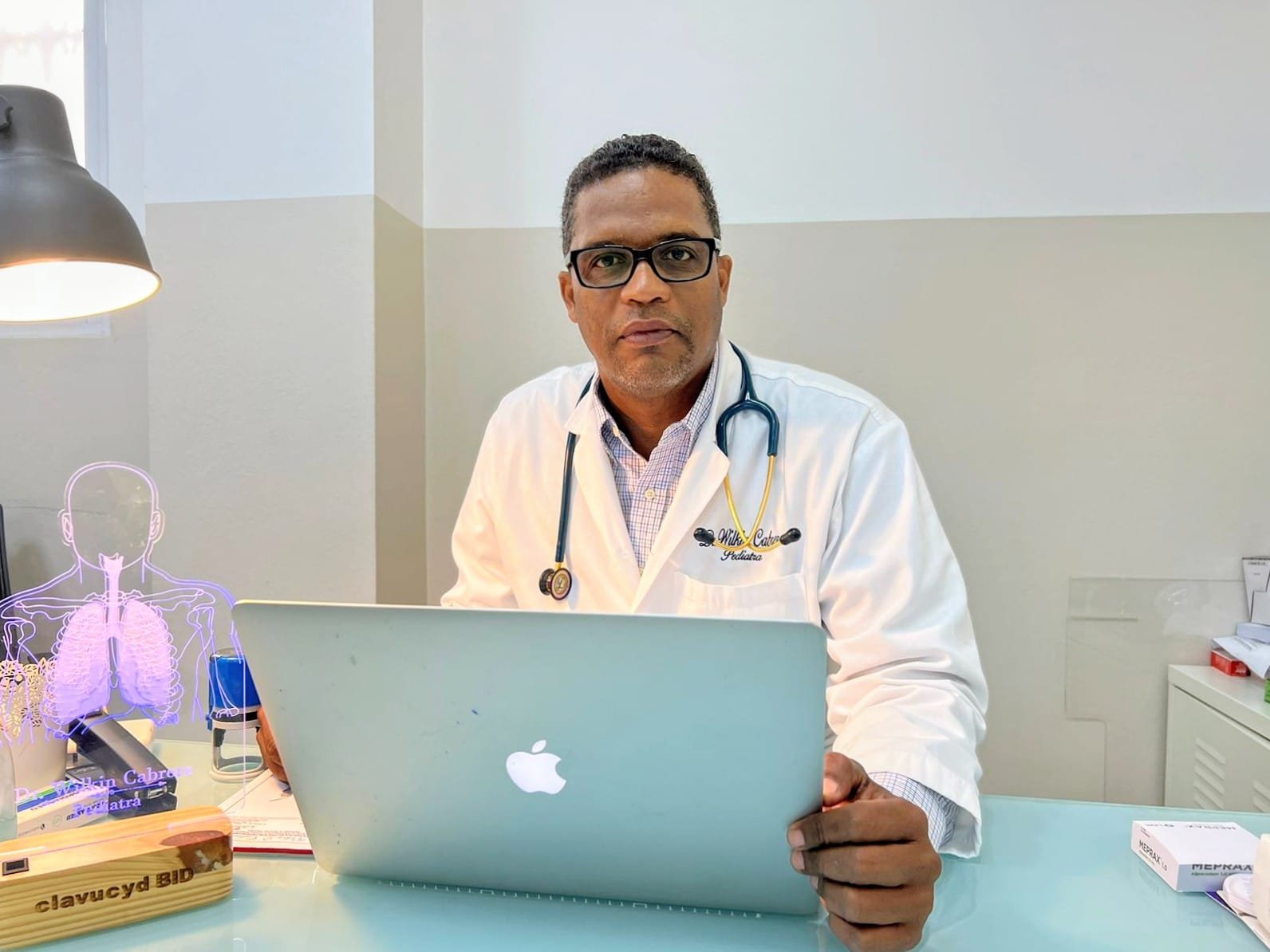 Nutriólogo clínico y deportivo advierte sobre la importancia del desarrollo físico y metabólico correcto de jóvenes peloteros que serán firmados