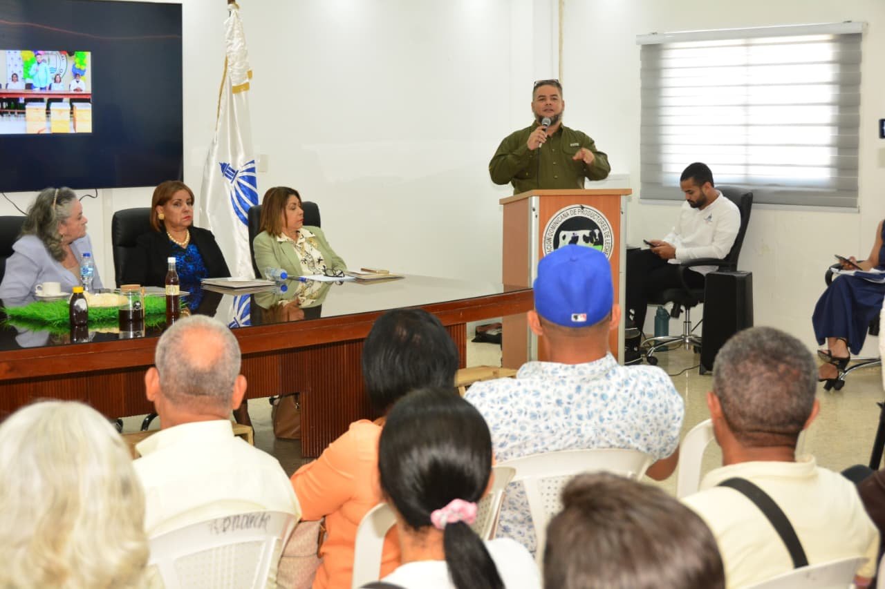 «Sin abejas no habría vida», asegura Hecmilio Galvan