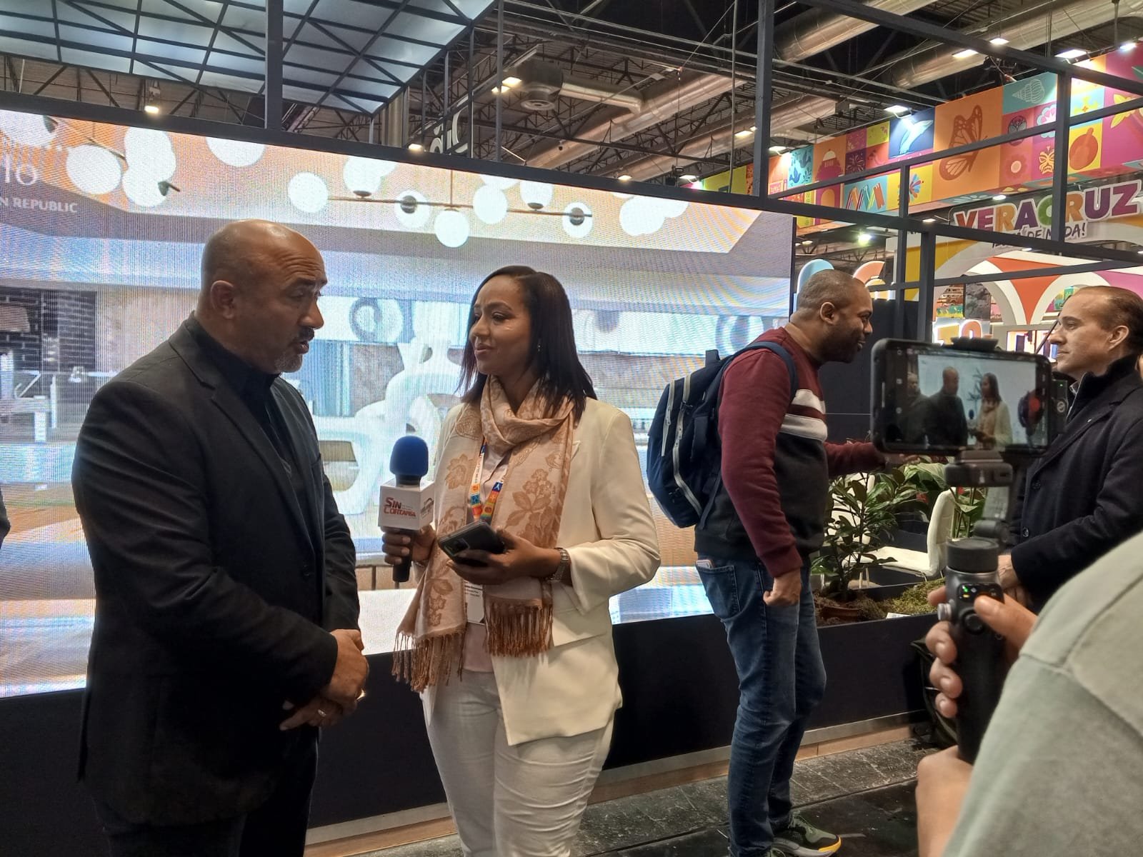 Empresario de Pedernales destaca la importancia de la continuidad en la titulación y la inclusión de comercios locales en Pro-Pedernales