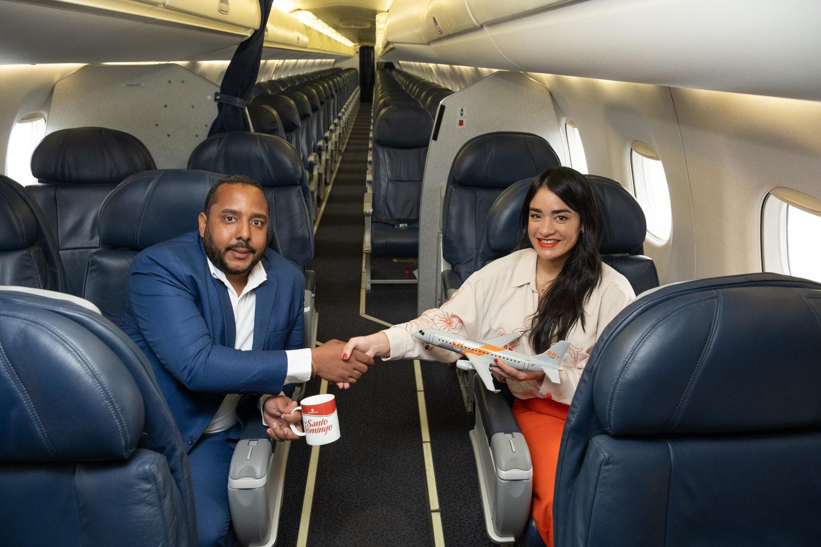 SKYhigh Dominicana y Café Santo Domingo renuevan su alianza estratégica