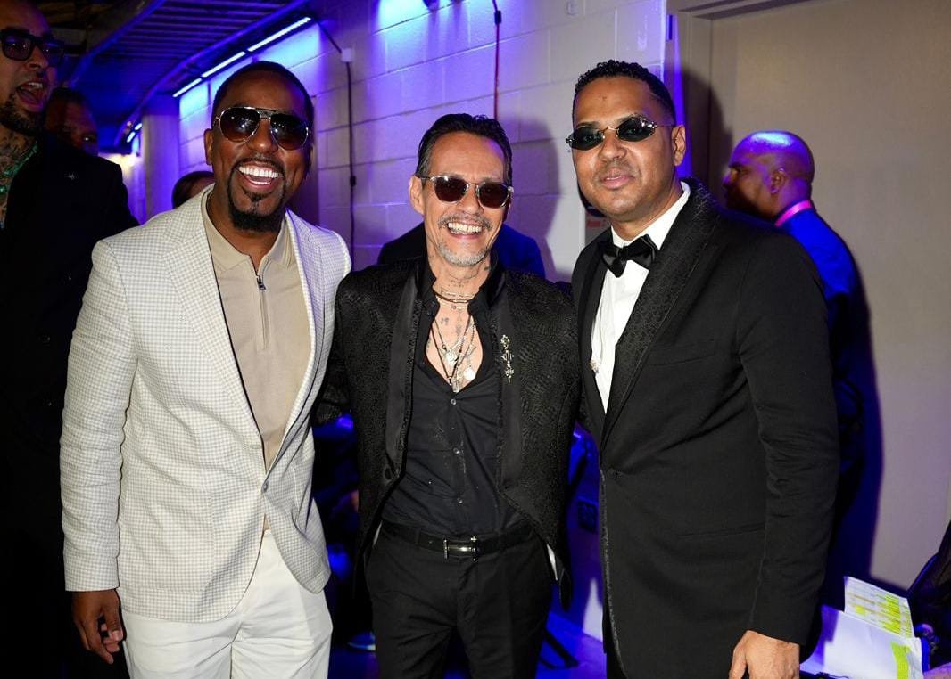 Santiago Matías hace historia en PLN con récords de audiencia y premio internacional en la música