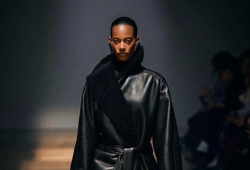 Wendy García, la nueva y espectacular Néfer que irrumpe con fuerza en las pasarelas internacionales