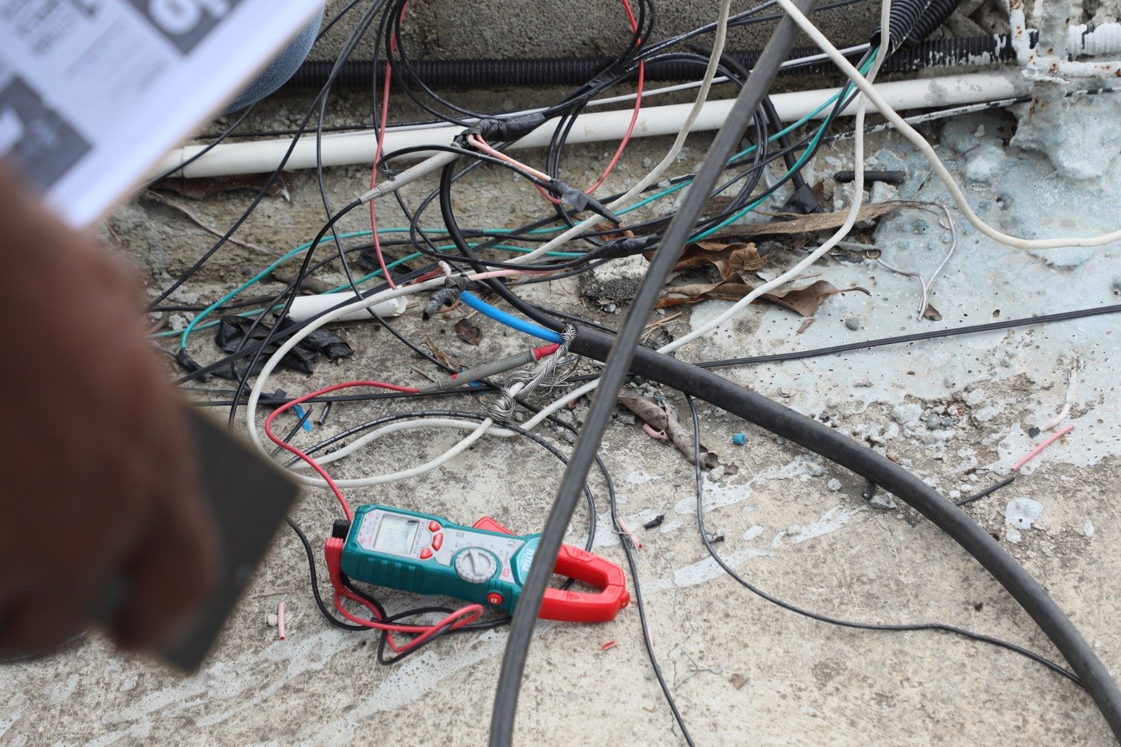 Pgase y Edeeste notificó varios establecimientos comerciales en Santo Domingo Norte y La Romana tras detectar conexiones irregulares