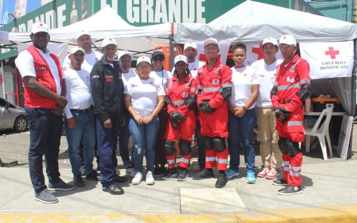Cruz Roja Santo Domingo Oeste refuerza operativo con más de 50 voluntarios en Viernes Santo