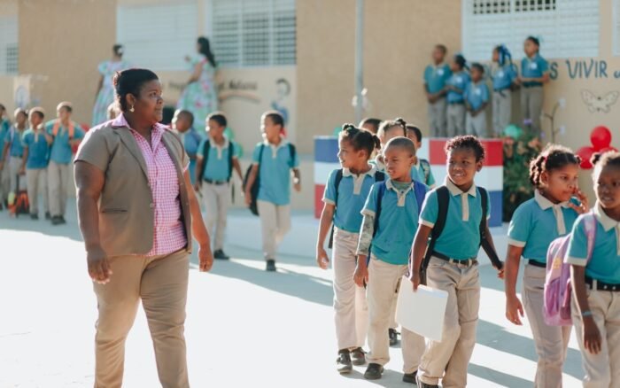 Ministerio de Educación llama a la comunidad educativa al regreso a clases este lunes 6 de abril, tras asueto de Semana Santa
