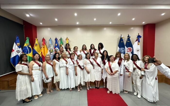 Finaliza con éxito la Primera Cumbre Mundial de Derechos con firma de Memorando de Entendimiento entre la Colegiatura Mundial de Abogadas y UNAPA