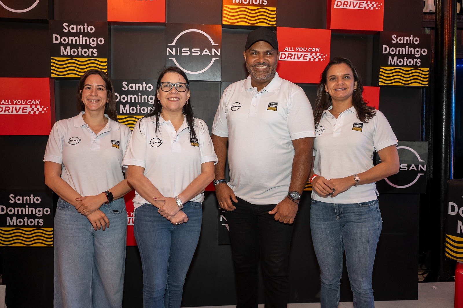 Santo Domingo Motors y Nissan realizan experiencia de manejo “All You Can Drive”