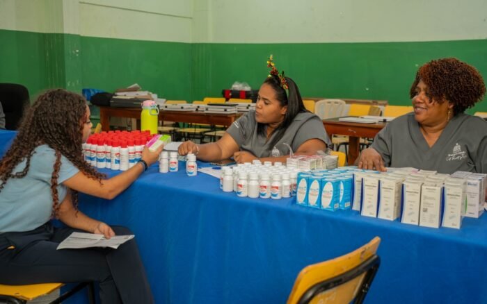 En el marco del Día Mundial de la Salud, el INABIE resalta su compromiso con salud de alrededor de 2 millones de estudiantes