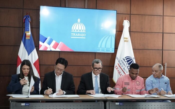 Cormidom y trabajadores firman acuerdo de paz laboral y bienestar