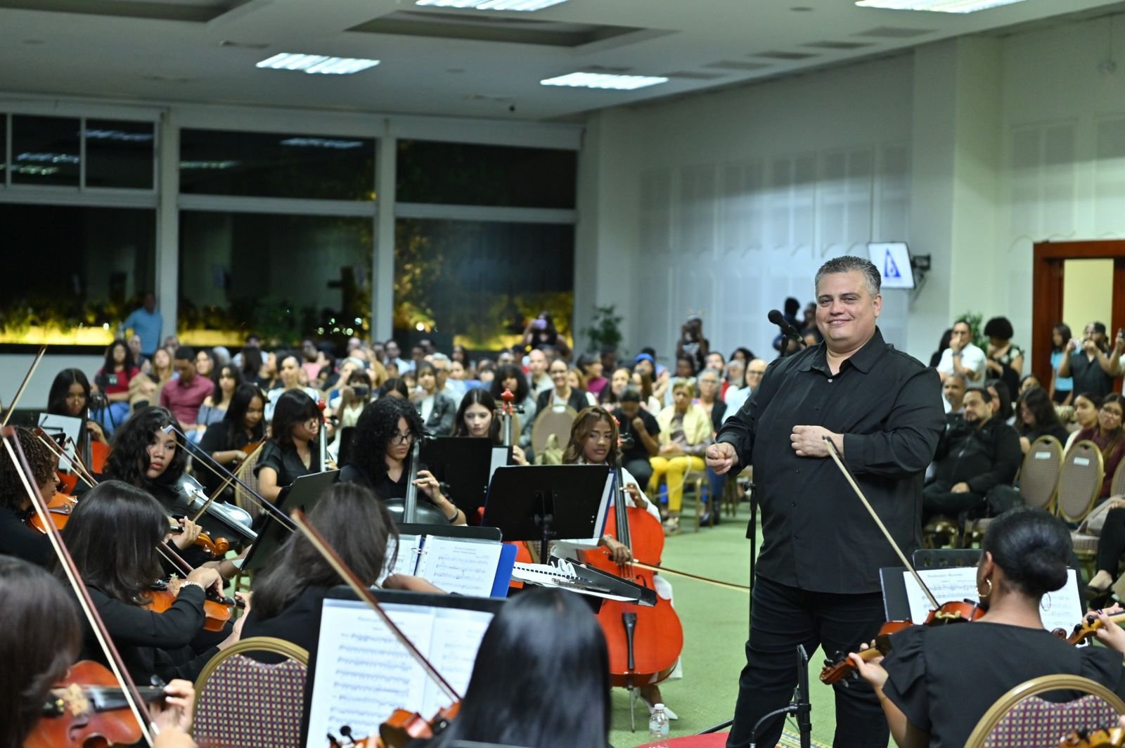 Centro de Convenciones UTESA celebra 8 años de conocimiento, cultura y grandes encuentros