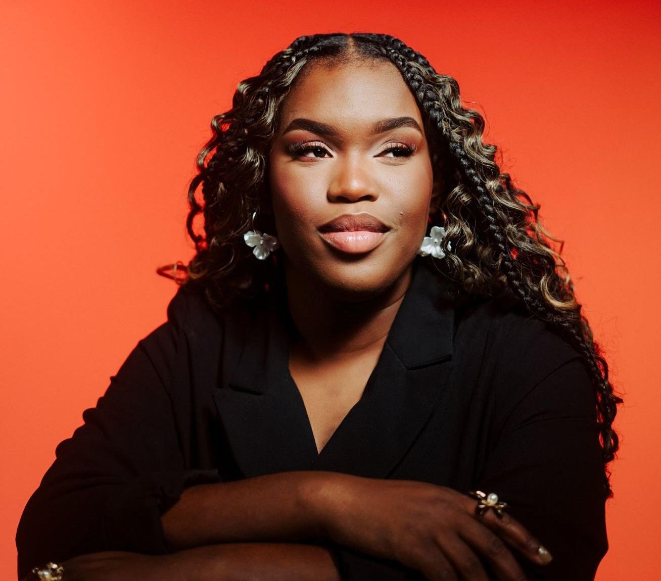 Sara Batista impulsa su media tour tras el lanzamiento de “Yeshua”