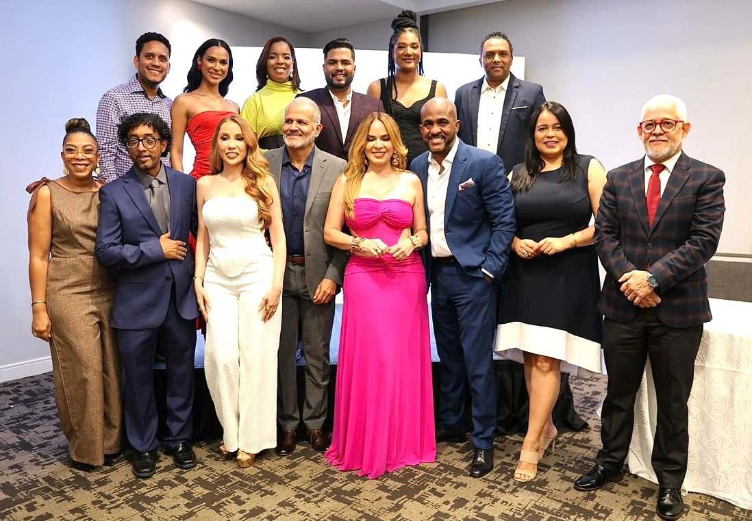 Brenda Sánchez y Carlos Alfredo Fatule lideran “El Domingo es Mío”, la nueva apuesta dominical de Alberto Cruz 