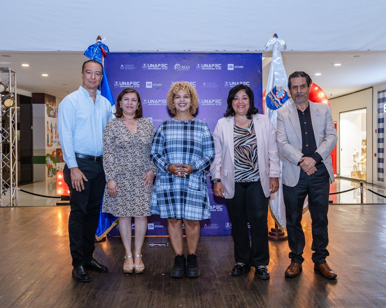 Grafía de Luz 2026: UNAPEC convierte la música en imágenes y celebra 24 años de creatividad visual