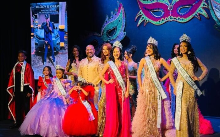 Coronan Reina Infantil del Carnaval Santiago 2027