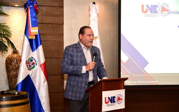 La UNE plantea un plan de cinco puntos ante la reforma de la ley de competencia y reclama que el Congreso escuche al empresariado formal