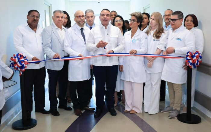 SNS inaugura primera unidad de cirugía intrauterina del país; bebés podrán ser operados antes de nacer de forma gratuita