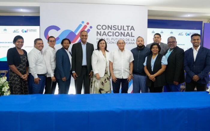 Medios digitales conocen ejes que impulsan la transformación educativa en República Dominicana