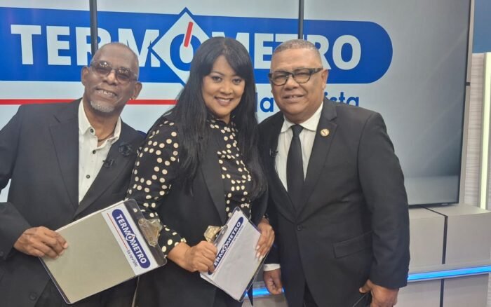 Termómetro La Revista rinde homenaje a Alex Bueno