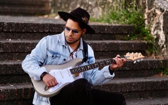 Cantante Rioz estrena hoy su nuevo sencillo «No Me Dejes Así»