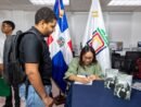Locutora Francisca Frías hace lanzamiento de su primer libro «Pensamientos» en la Universidad del Caribe