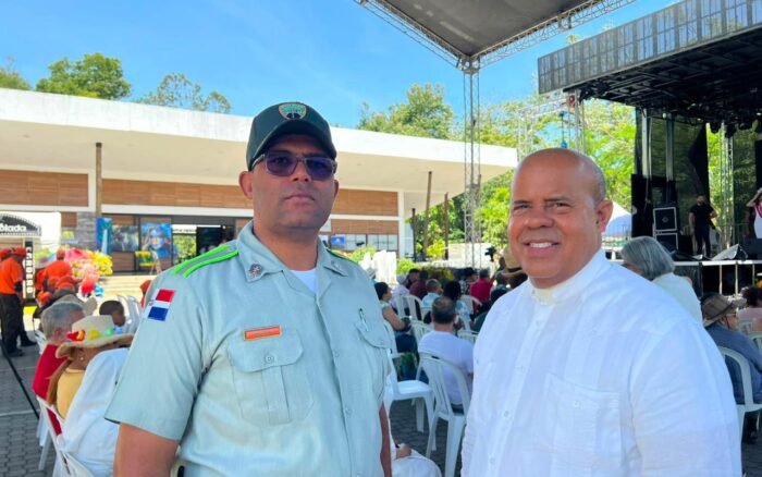 Sacerdote Alberto Espinal resalta labor de la DIGESETT en Jarabacoa