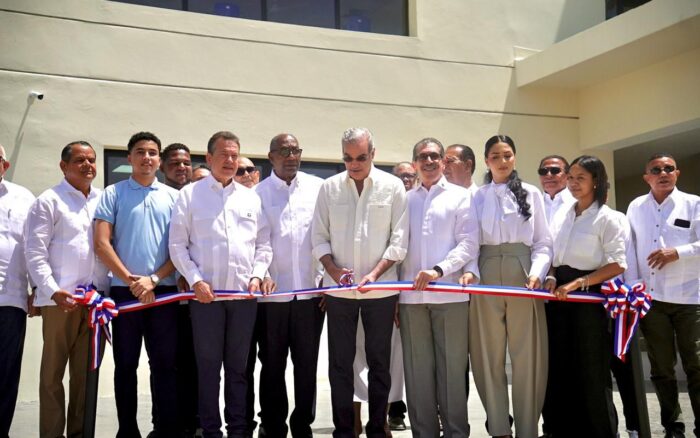 Presidente Abinader inaugura el nuevo Centro UASD Santiago Rodríguez