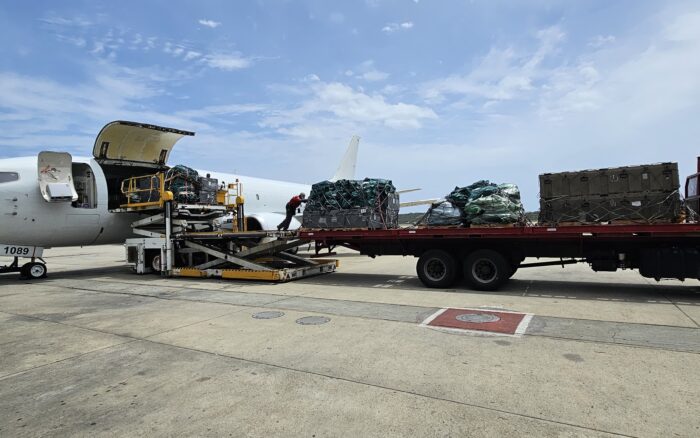 Sky High Dominicana apoya operación humanitaria de la Barbados Defence Force hacia Venezuela