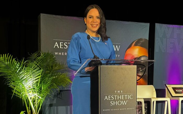 Doctora Tammy Toribio expone investigación sobre obesidad en congreso internacional de Las Vegas