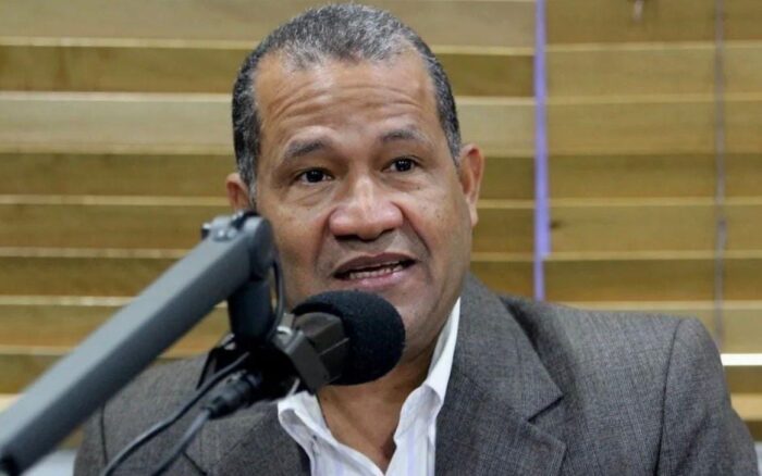 Domingo Páez califica de “irresponsable” a la oposición y la acusa de buscar beneficios políticos con reclamos sociales